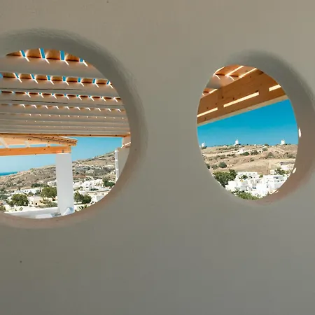 Villa Eirini - Emporio - Santorini *